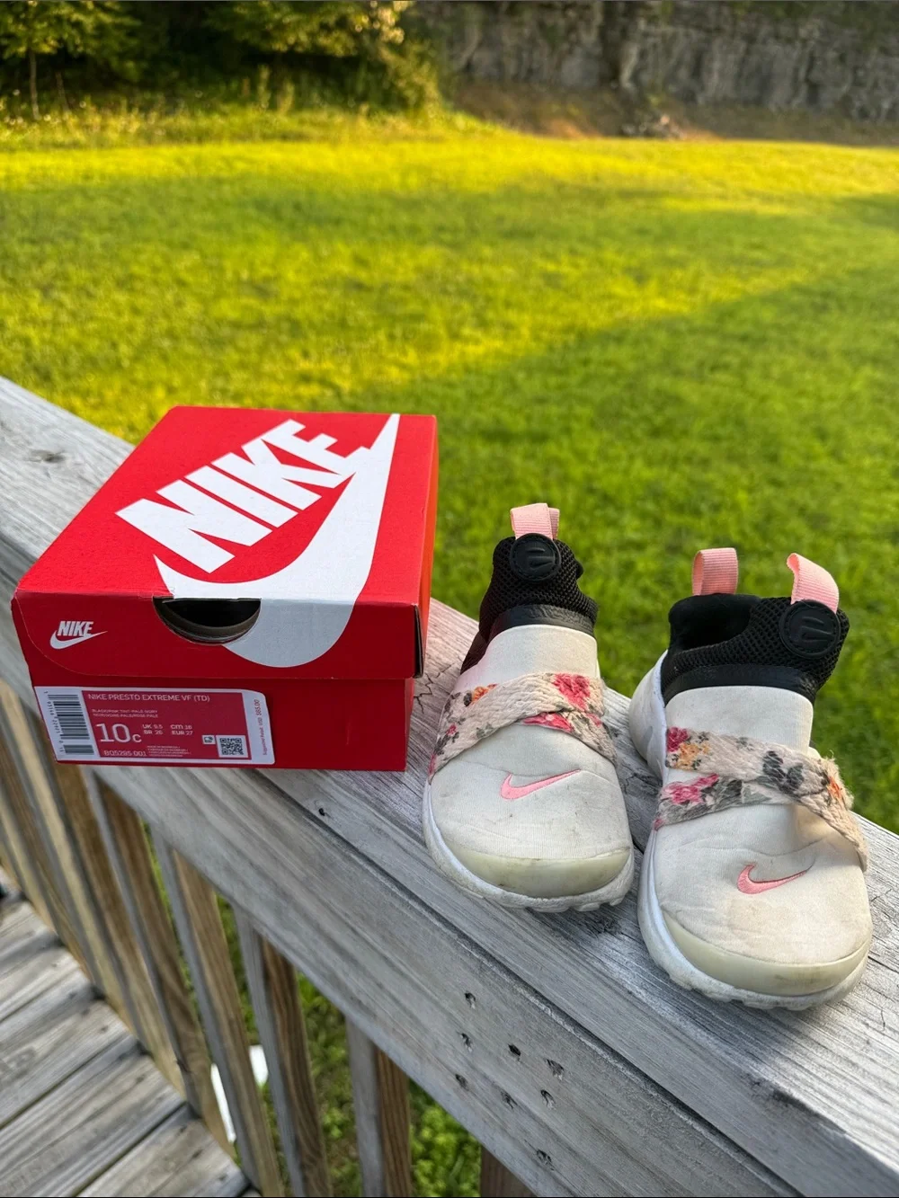 Nike Toddler Floral Strap Slip-On Sneakers in Cream and Pink